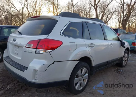 2010 Subaru Outback 2.5I Premium z USA, uszkodzony, nr VIN 4S4BRCHC0A3372741